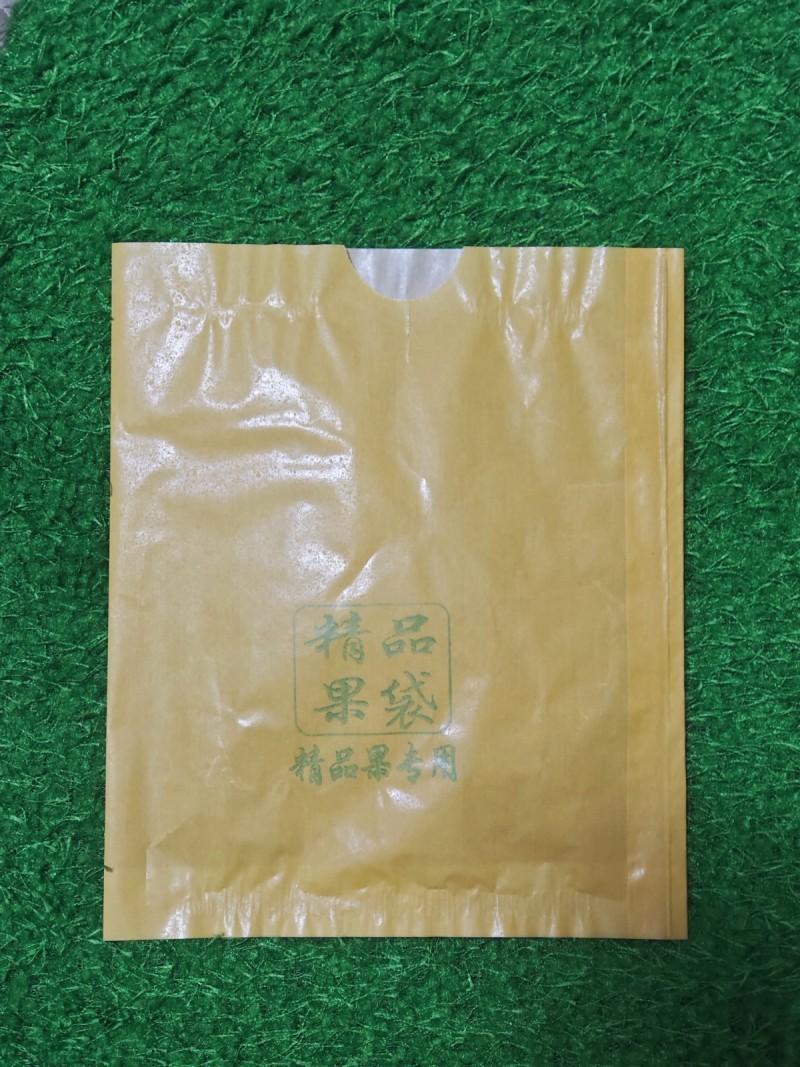 套自然绿色梨子的外层A黄腊纸内白双光蜡纸梨袋。