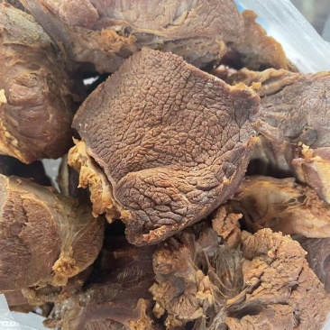 酱香牛肉，肉块大，***剂，无水分感兴趣的欢迎光临！