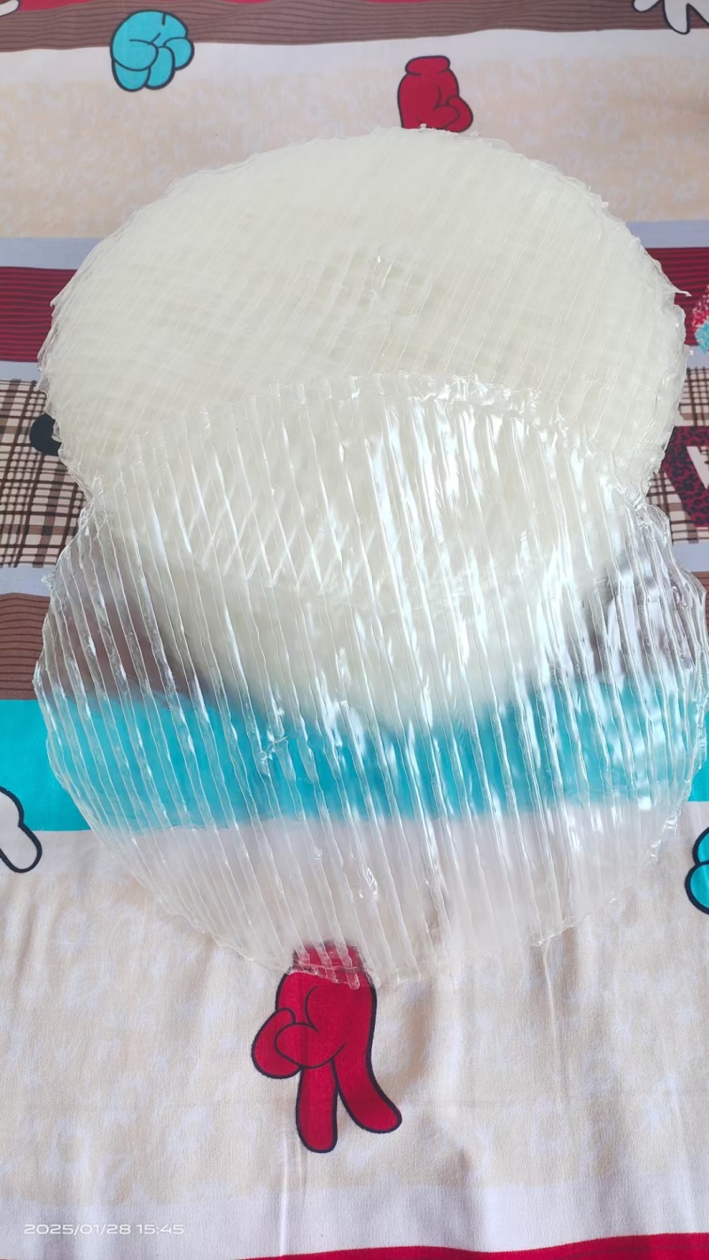 绿豆粉皮，纯手工制作。