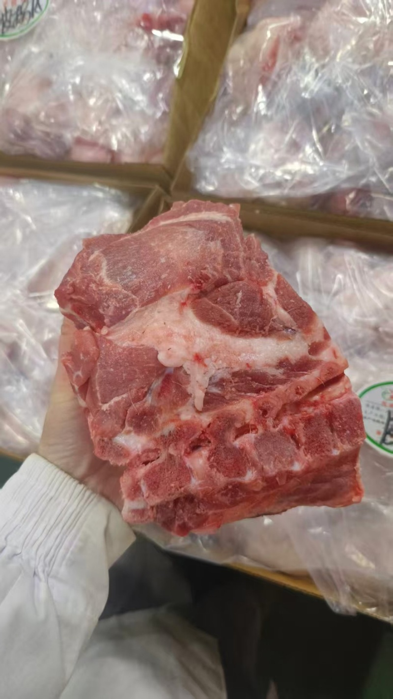 肥猪满肉颈骨