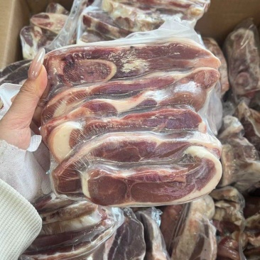 东乡贡羊羊前腿