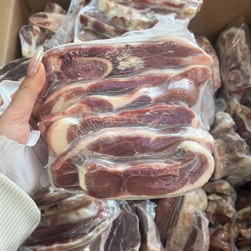 东乡贡羊羊前腿