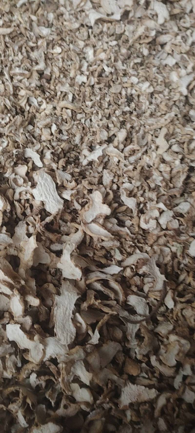 黄精片，四川多花姜型甜黄精，水洗切片烘干