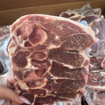 东乡贡羊羊前腿