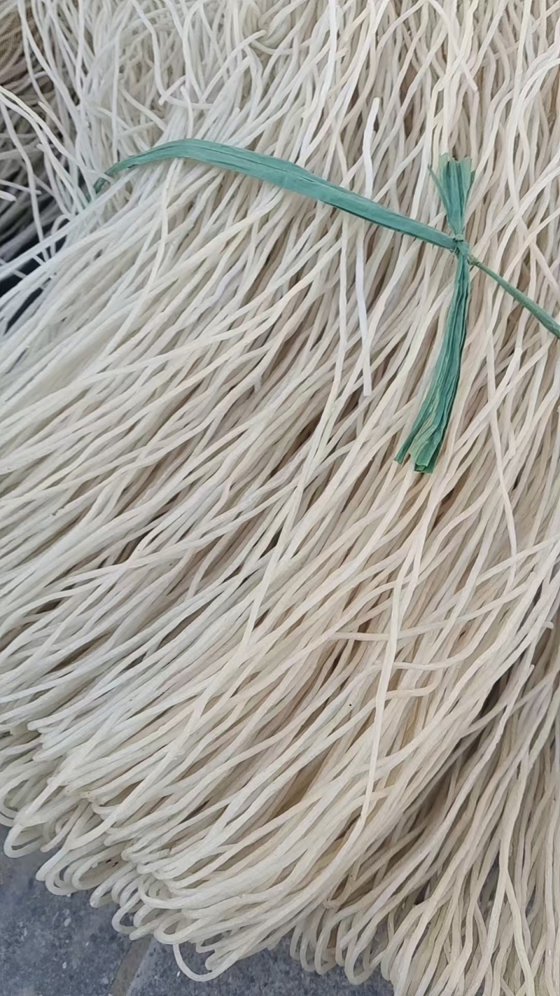 纯手工红薯粉条有几千斤量大优惠