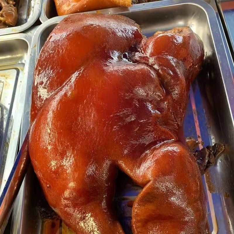 正宗猪头肉，全国发货，货源充足，欢迎进店沟通。