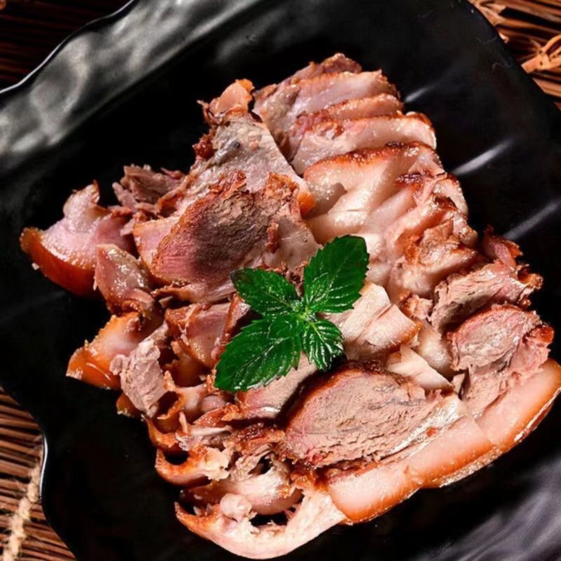 正宗猪头肉，全国发货，货源充足，欢迎进店沟通。