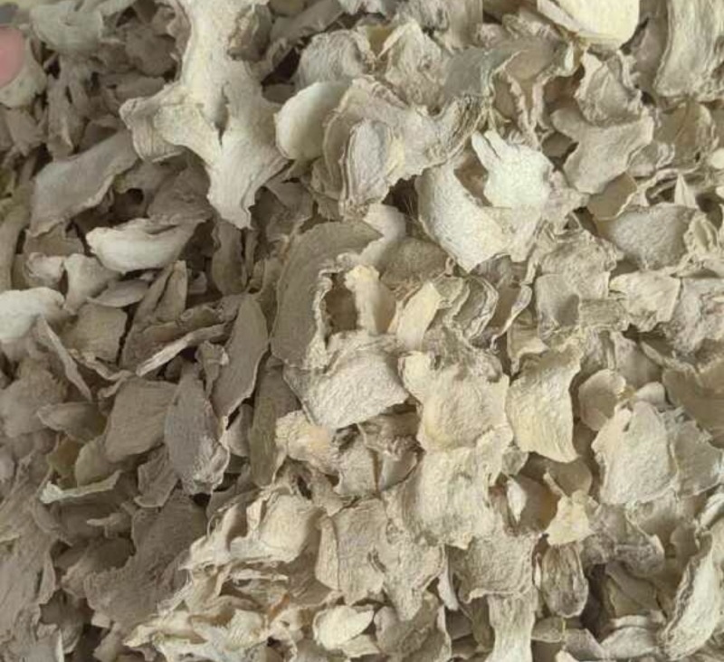 山东优质姜片保质保量，无硫熏姜干，一手货源。需要联系