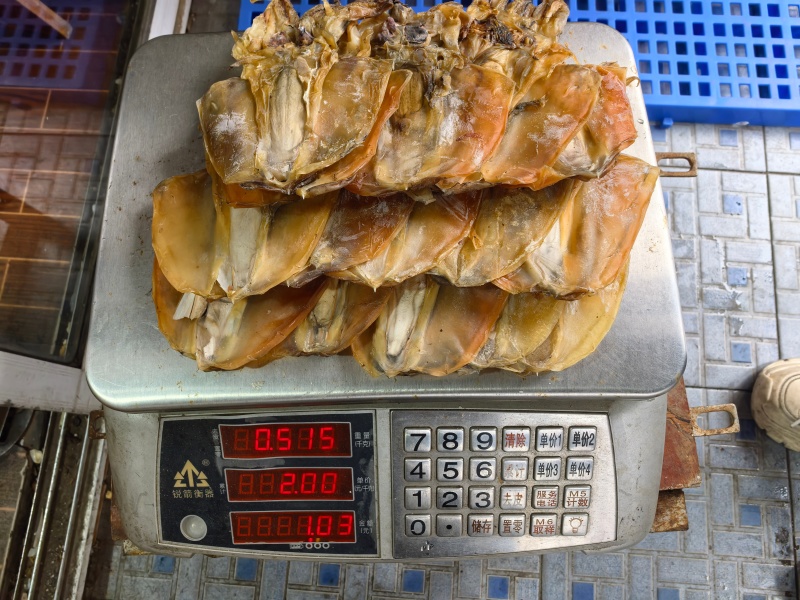 墨鱼干，淡干无盐干度好颜色亮