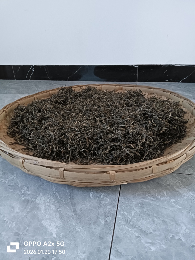 无量山云雾茶高山茶自然晒干烤青茶