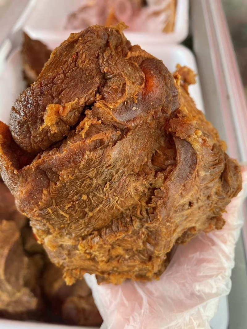 全熟牛脸肉，口感好，适合各类餐饮行业朋友