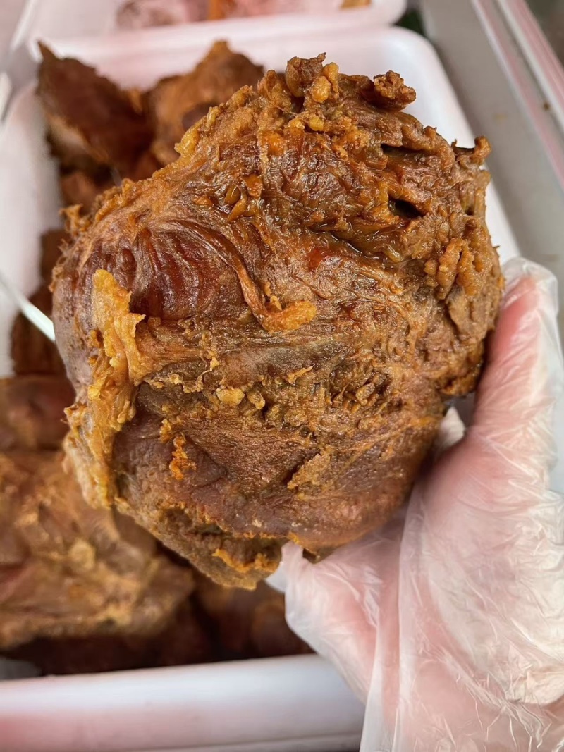 全熟牛脸肉，口感好，适合各类餐饮行业朋友