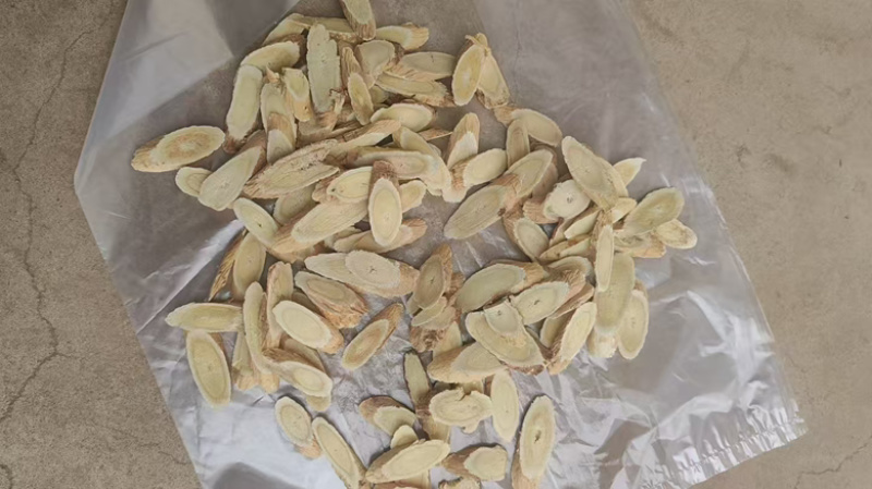 黄芪圆片，指甲片，保质保量，量大从优，欢迎老板选购