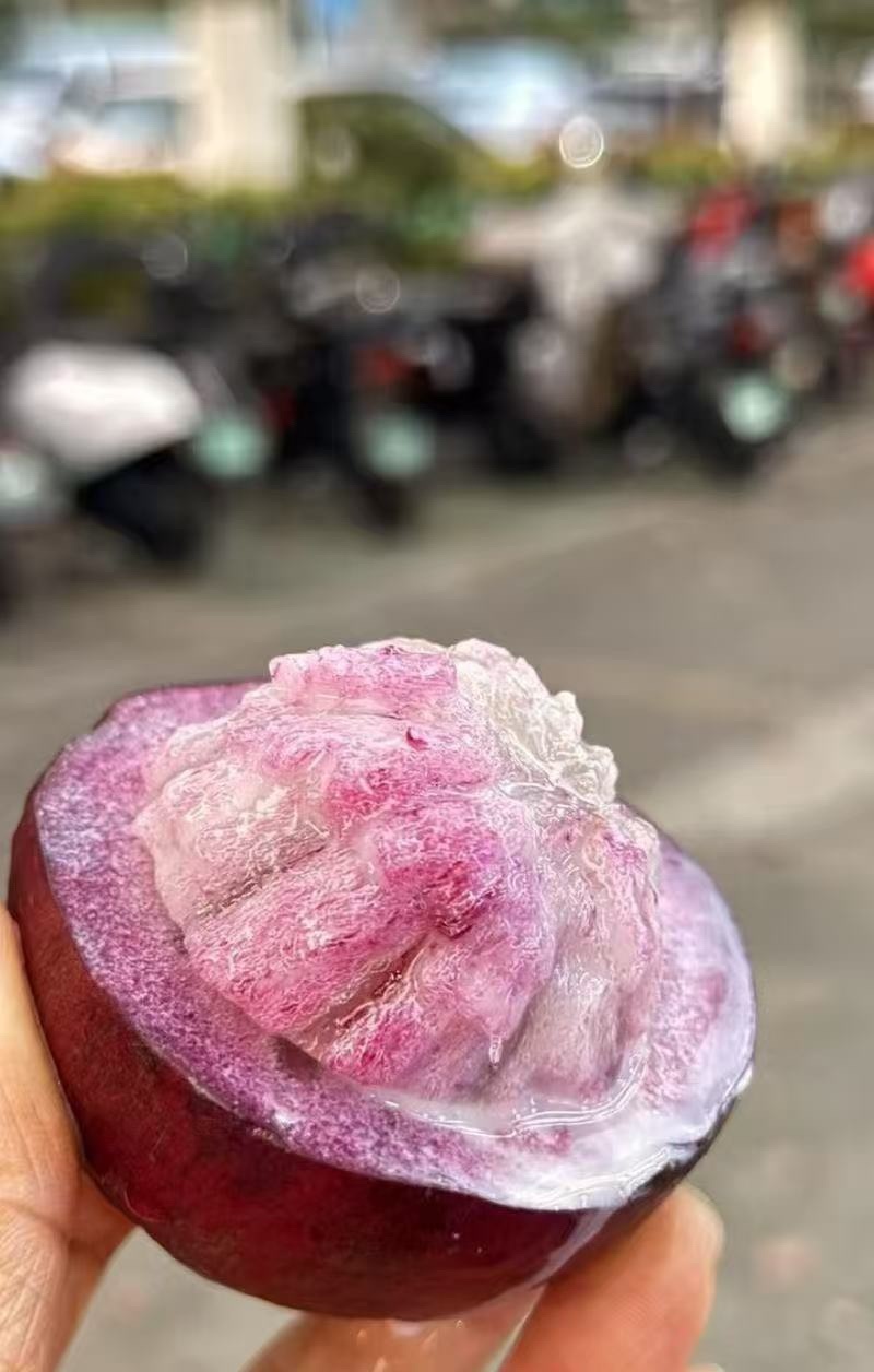 软糯香甜甜过初恋牛奶果，产地直销货源充足