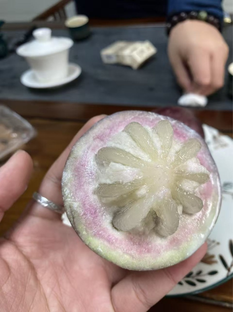 软糯香甜甜过初恋牛奶果，产地直销货源充足