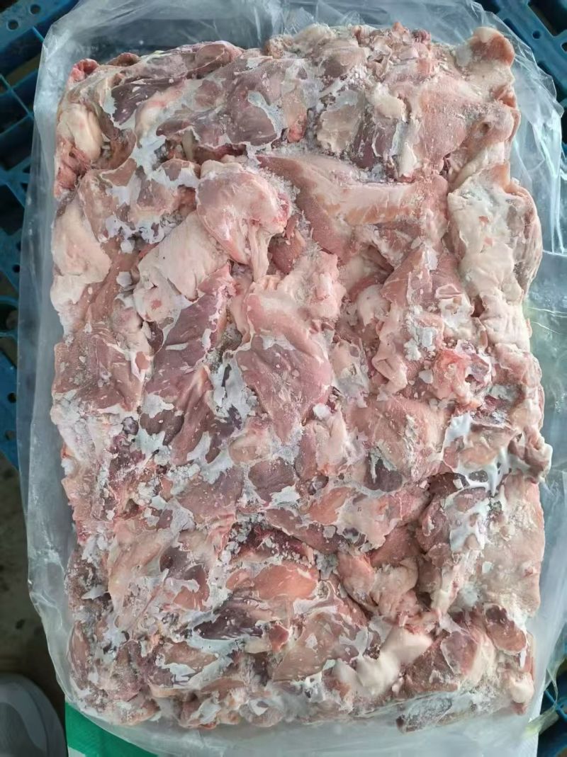 多肉大骨头1里面啥都有，肘子，肋排，扇子骨，棒骨等