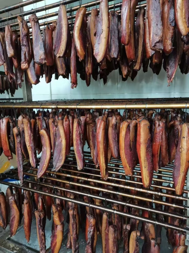 四川土猪腊肉排骨