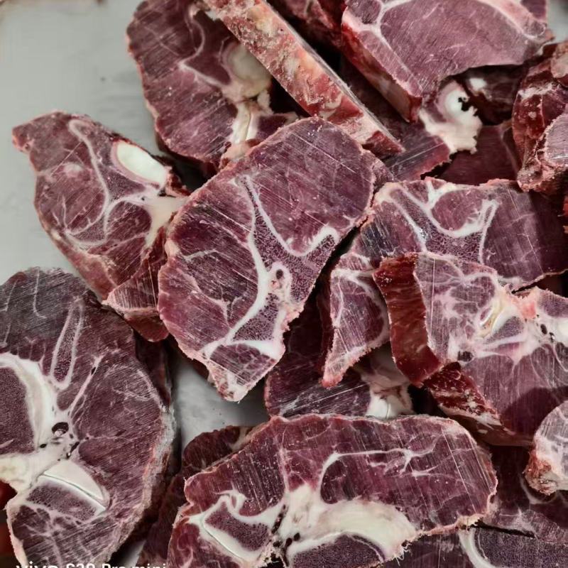 国产满肉牛脖骨