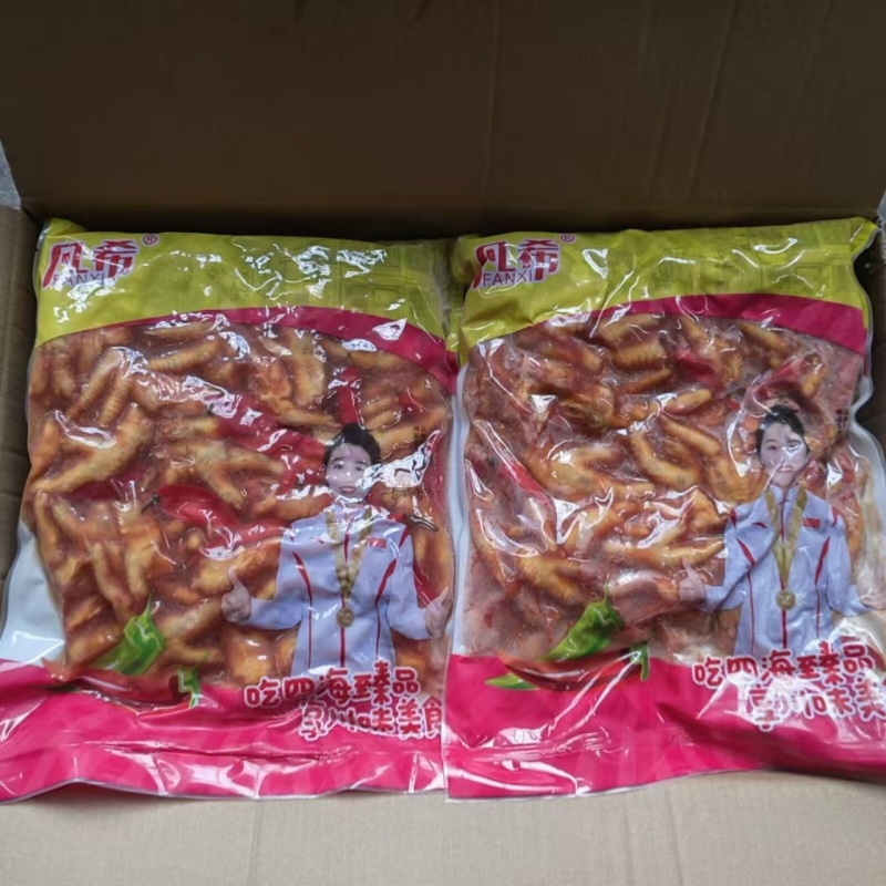网红多口味带骨鸡爪剁椒凤爪全部批发价餐饮摆摊