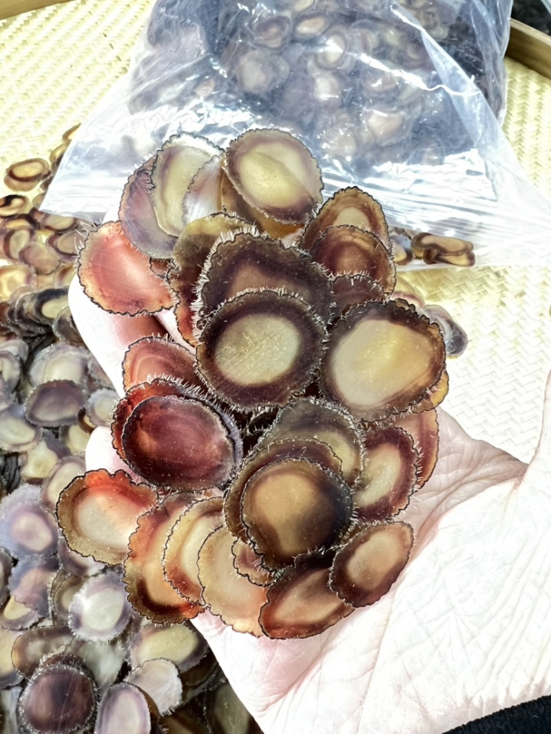 纯梅花净腊片，片片腊质都特别好，煲汤，煮茶