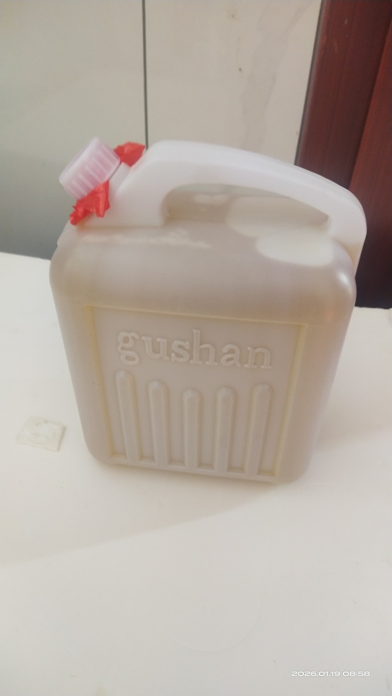 正宗的土榨山茶油