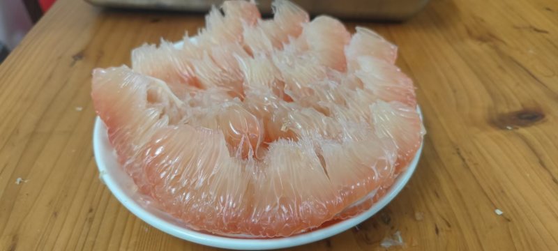 广西翡翠青柚，香甜可口果大，零售批发都有，欢迎老板进店