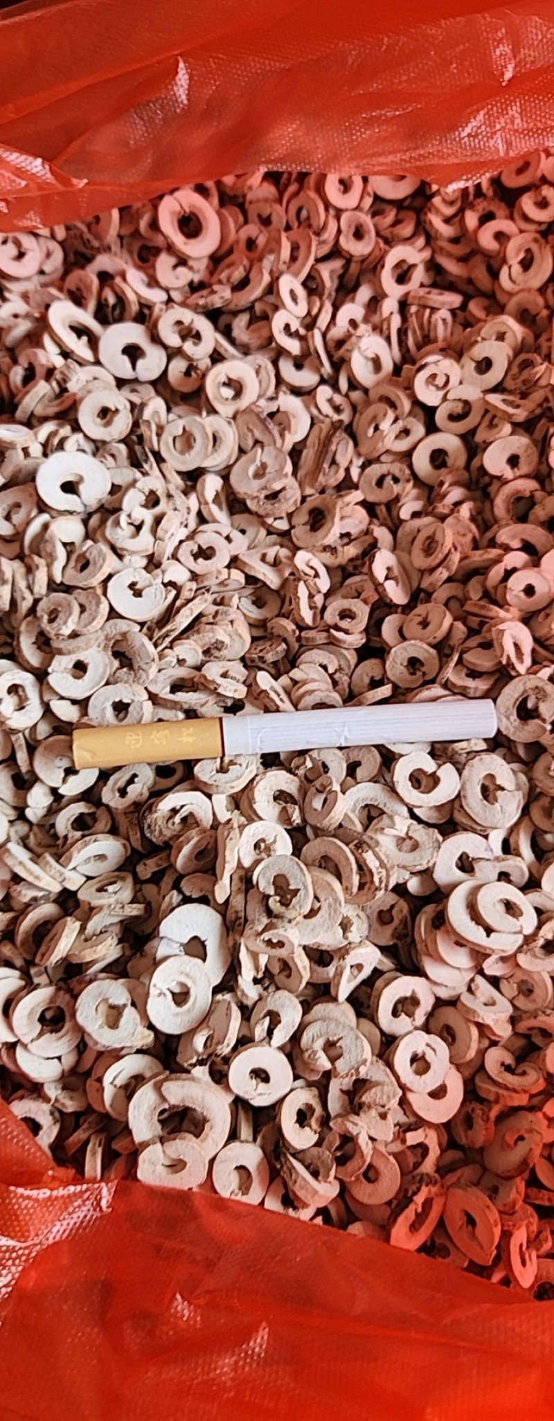 精品牡丹皮，大量新鲜现货速发，保质保量欢迎选购