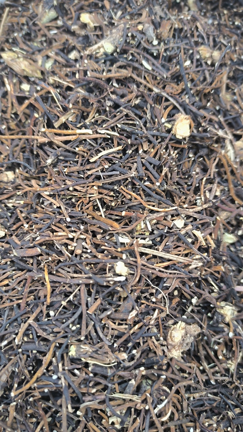 威灵仙春雨药材批发各种规格中药材质量保证量大从优