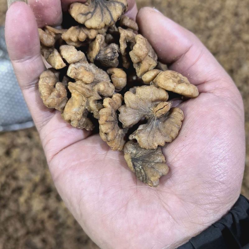 核桃仁出售，熟的，奶香味