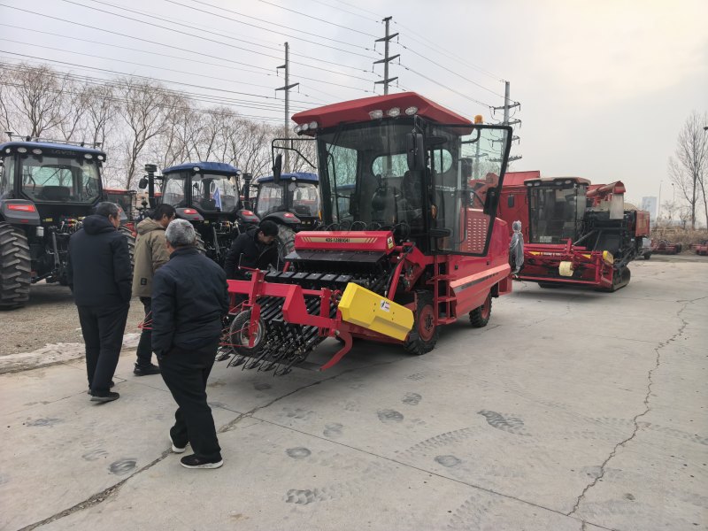玛丽亚大蒜联合收获机大量接单厂家直发欢迎来电
