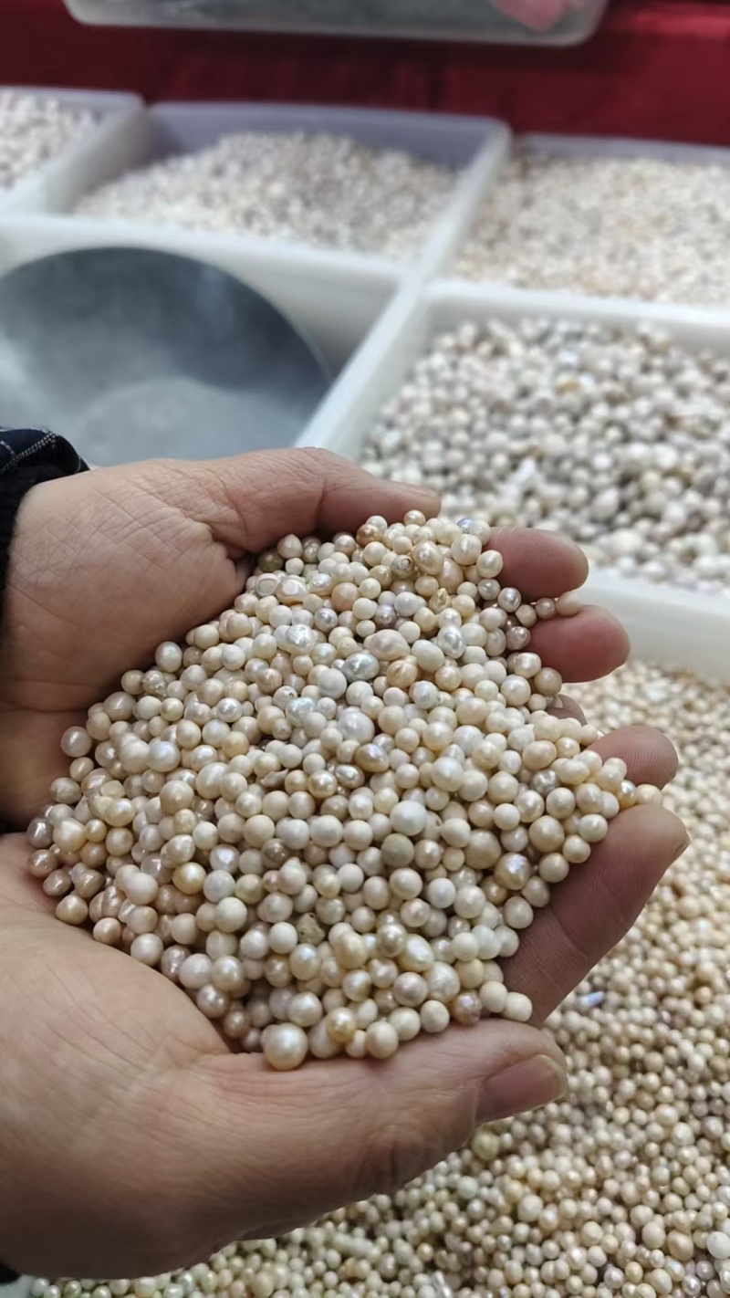 珍珠，珍珠打粉，批发零售量大从优实物拍摄如假包换