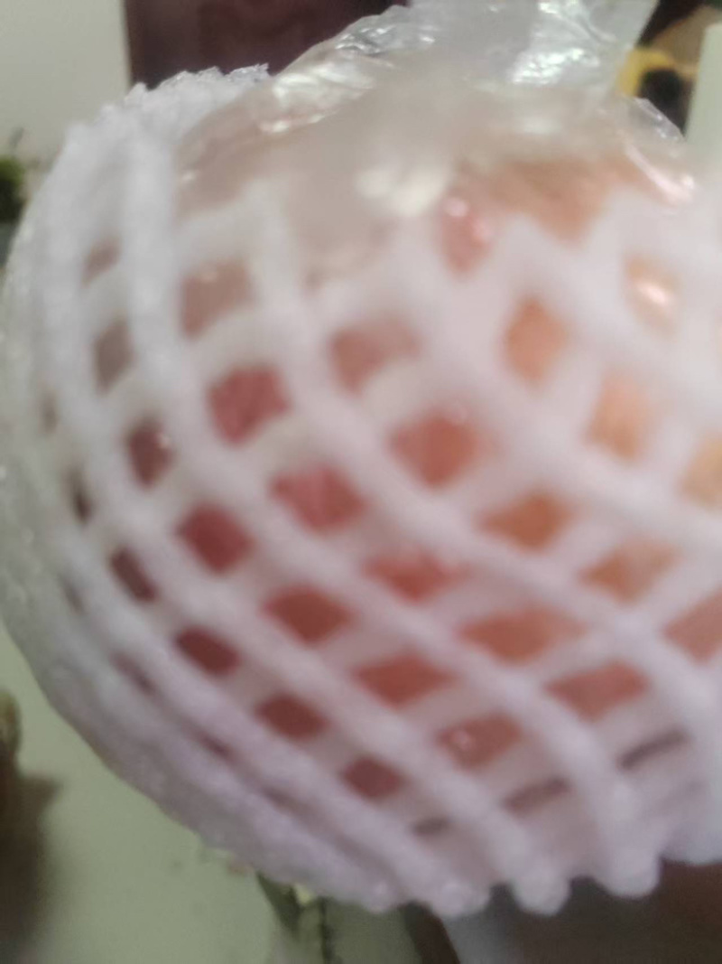 苹果糖分充足，个头饱满，可发往全国，欢迎各位老板咨询详谈