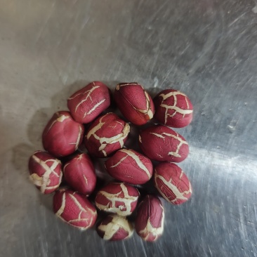 彩色花生米