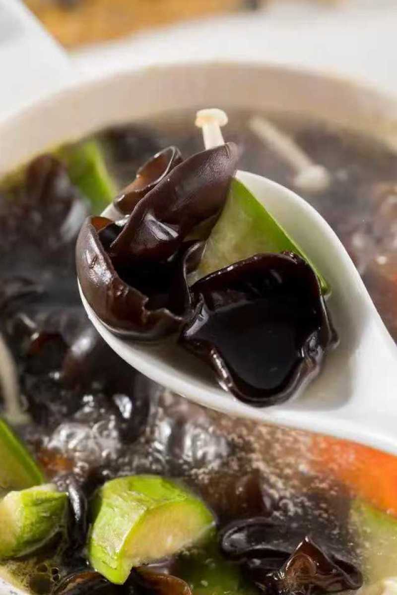 正宗东北黑木耳，食用鲜货，需要联系，进店电话有优惠