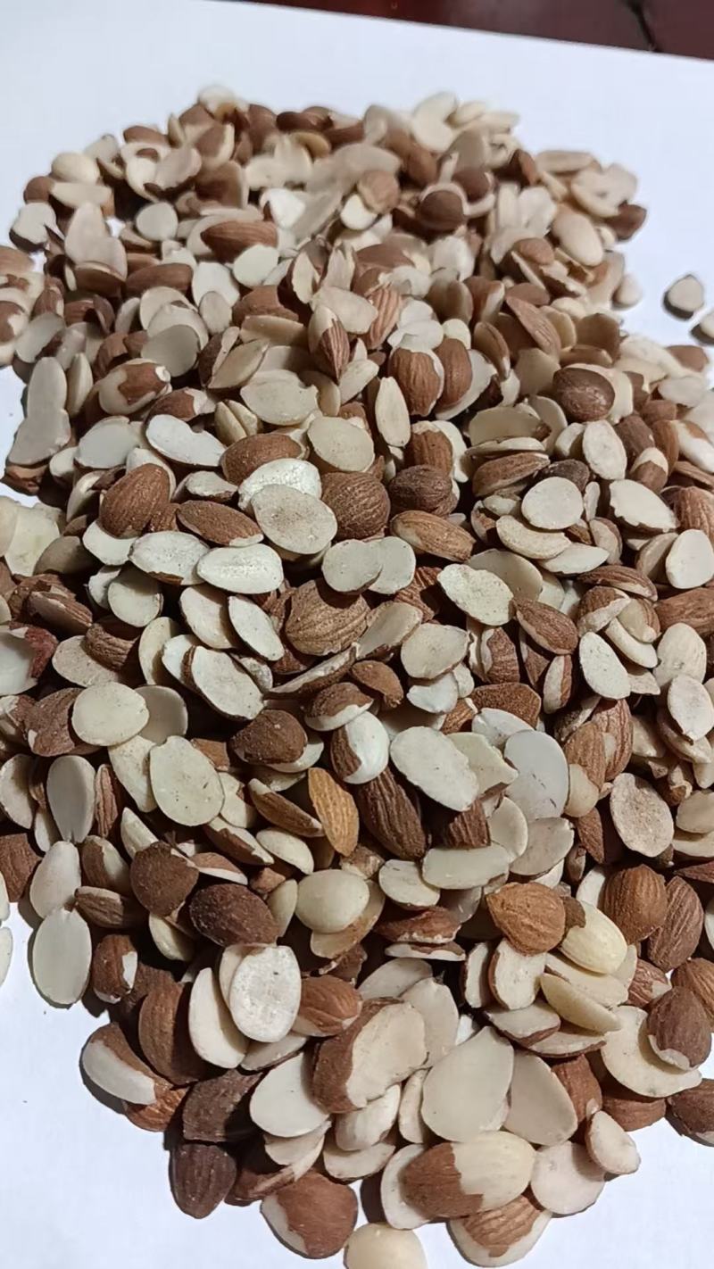 甘肃桃仁两瓣，大量上市，对接市场，电商，档口，量大从优，