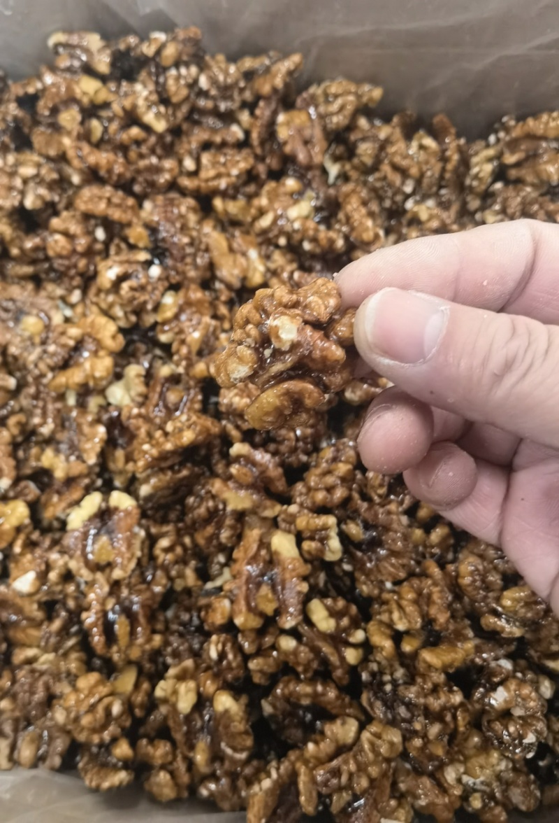 琥珀核桃仁大量现货
