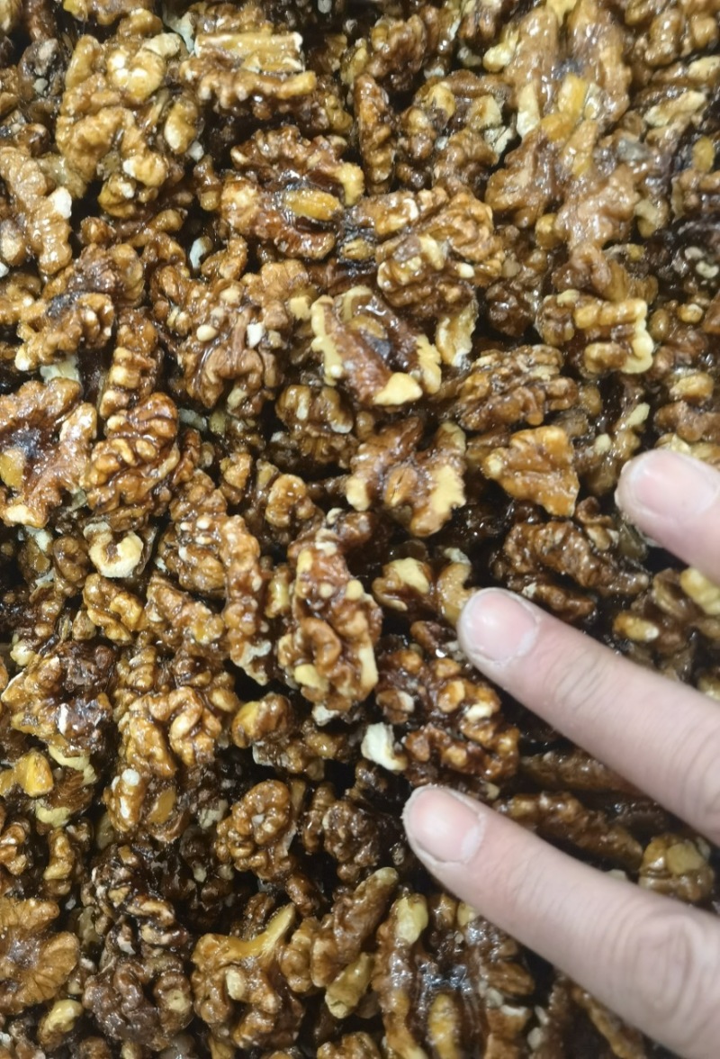 琥珀核桃仁大量现货