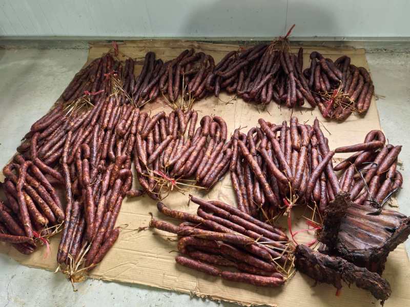 腊肠/品质保证，货品齐全，欢迎各位前来选购