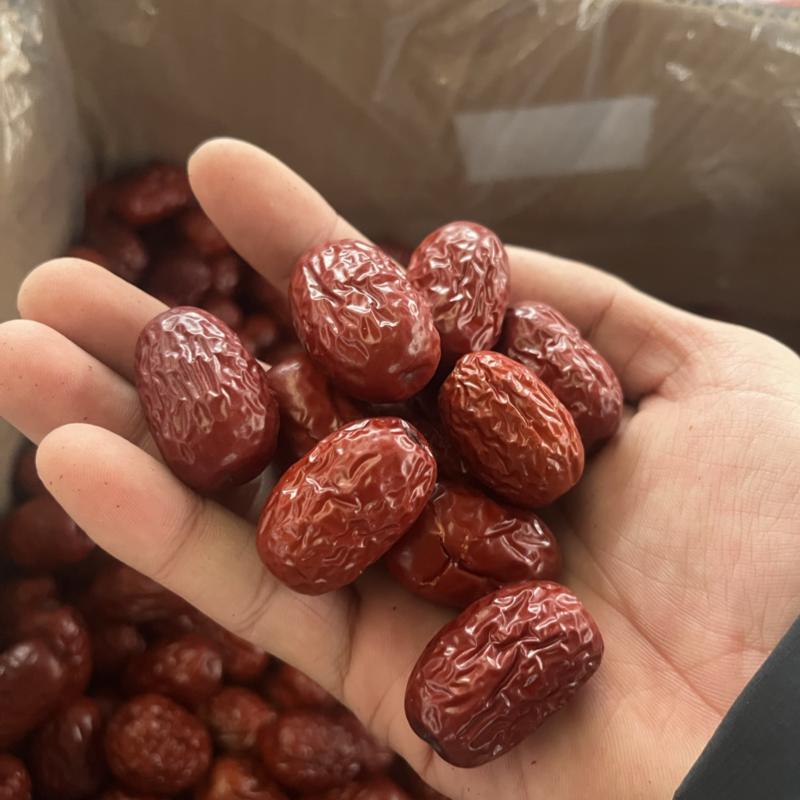新疆灰枣一级，厂家直销！各种规格级别齐全