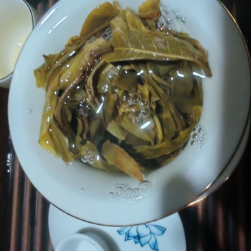 古树茶纯手工海拨2100米西双版纳第一高峰