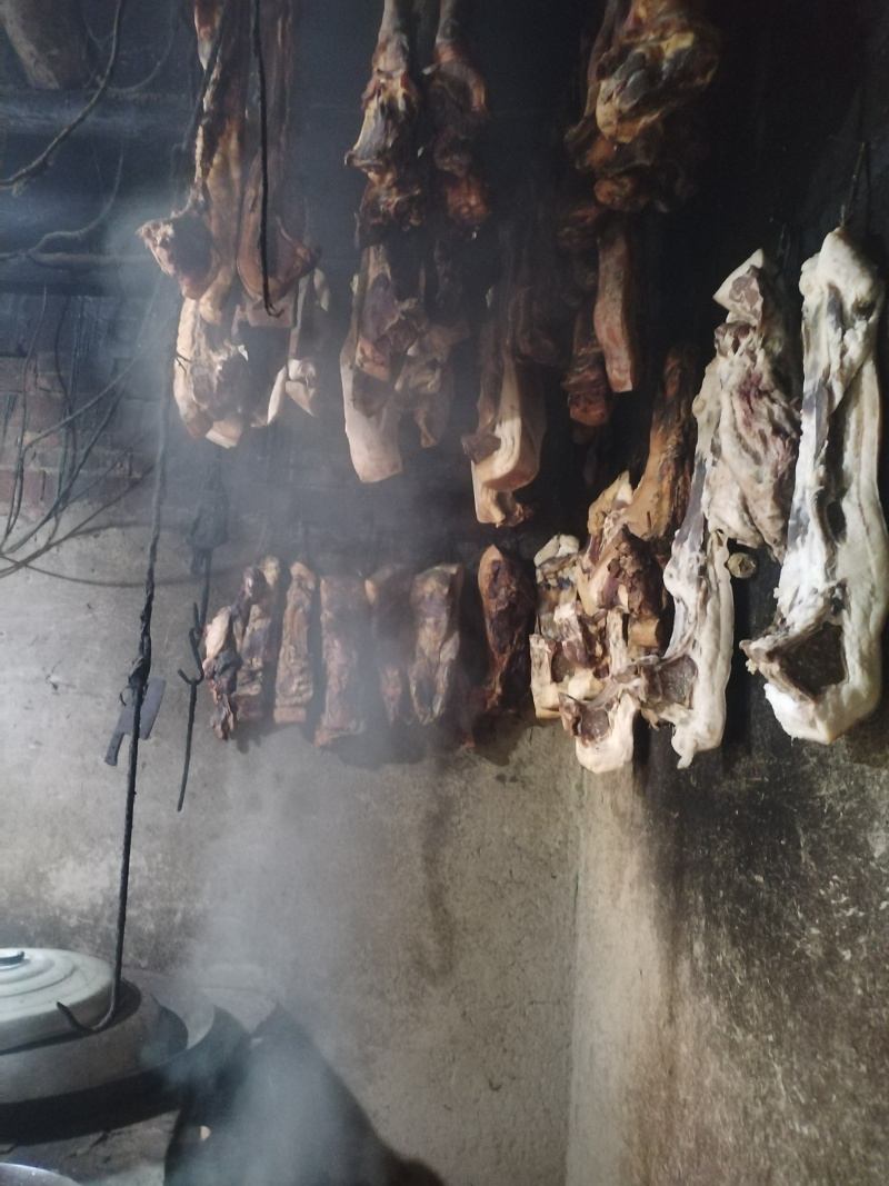 重庆高山柴火腊肉烟熏