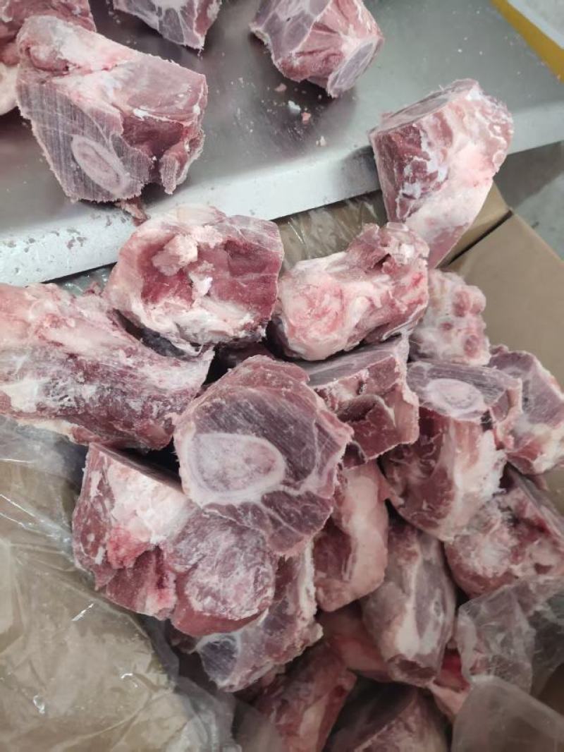 **日期国产满肉棒骨