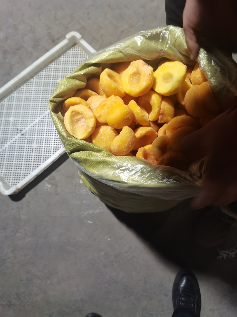 黄金冠桃瓣，果脯，罐头，市场专用桃瓣。