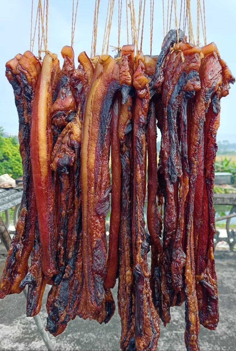 【腊味煲仔饭】