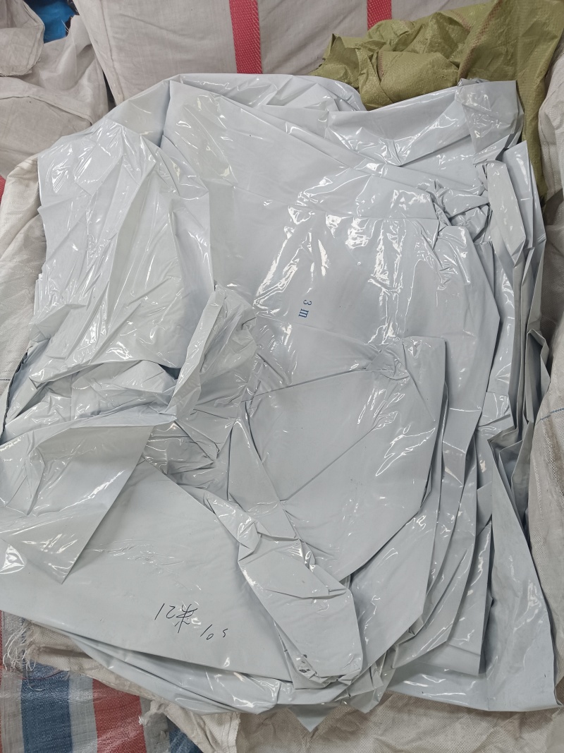 厂家直供黑白膜厚度可选柔性性好耐撕扯结实耐高低温抗老化订尺寸