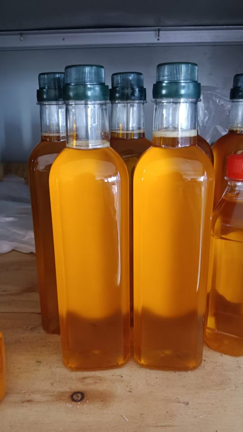 青刺果油带礼盒一手货源诚信合作量大从优欢迎来电