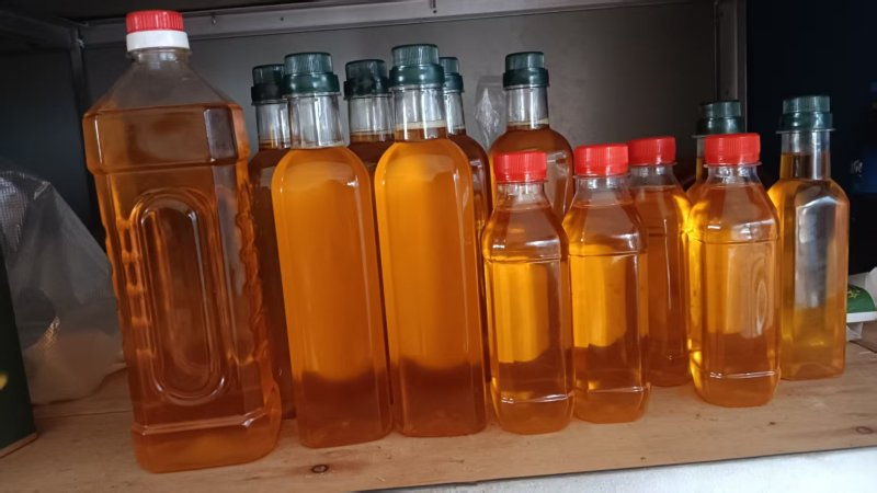 青刺果油带礼盒一手货源诚信合作量大从优欢迎来电