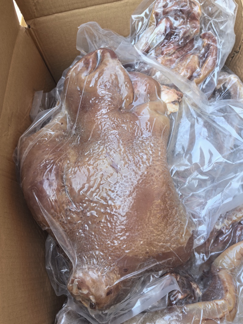 全熟牛头肉，一件50斤左右火烧褪毛，全熟去油去淋巴