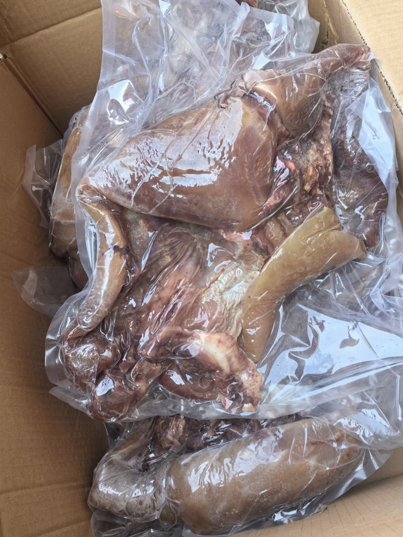 全熟牛头肉，一件50斤左右火烧褪毛，全熟去油去淋巴