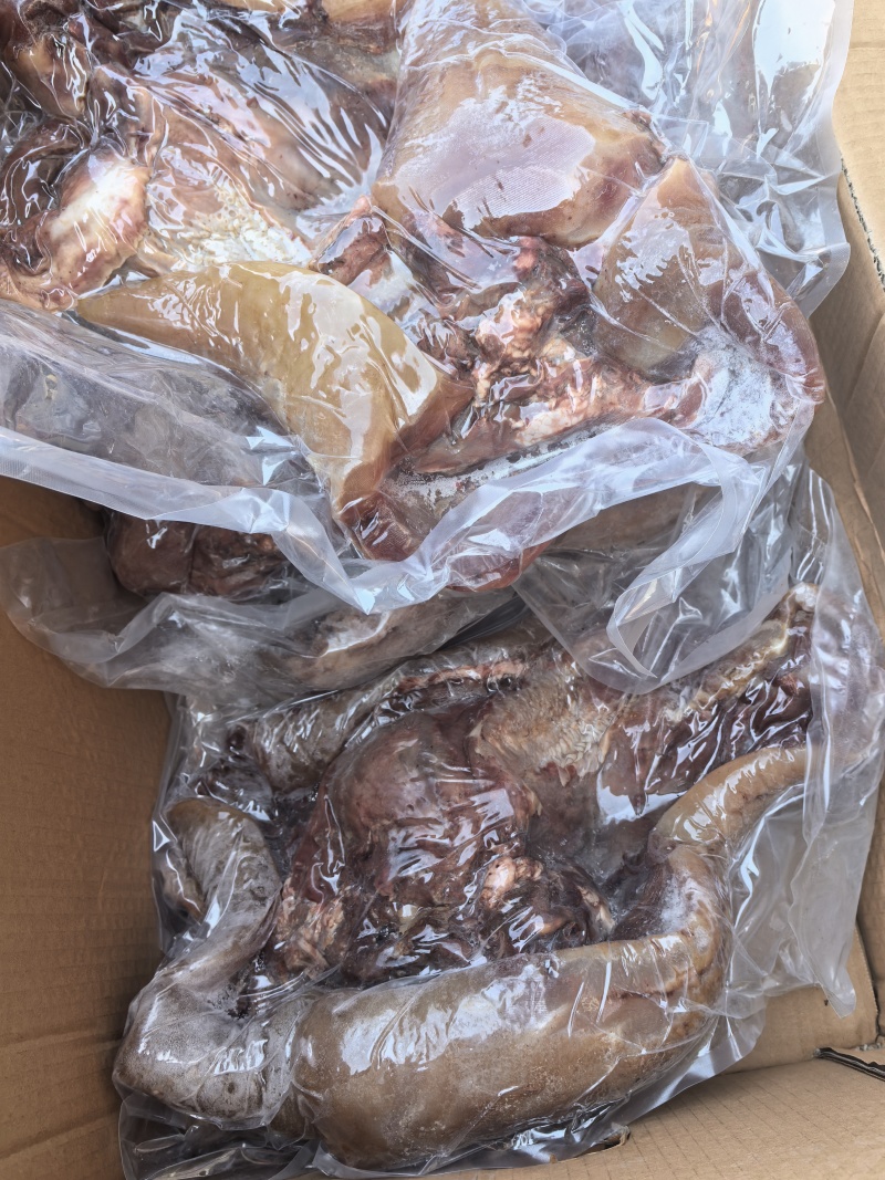 全熟牛头肉，一件50斤左右火烧褪毛，全熟去油去淋巴